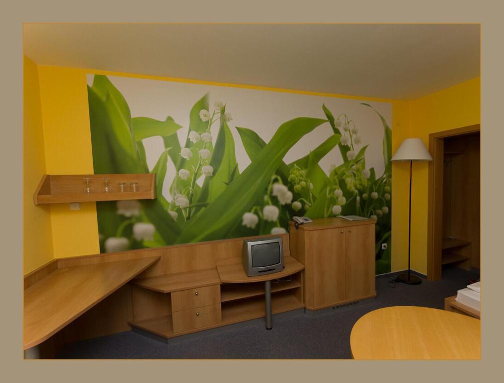 Hotel Imos 브르제츨라프 외부 사진